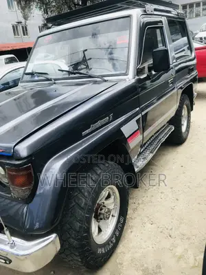 Toyota Land Cruiser 1999 Blue