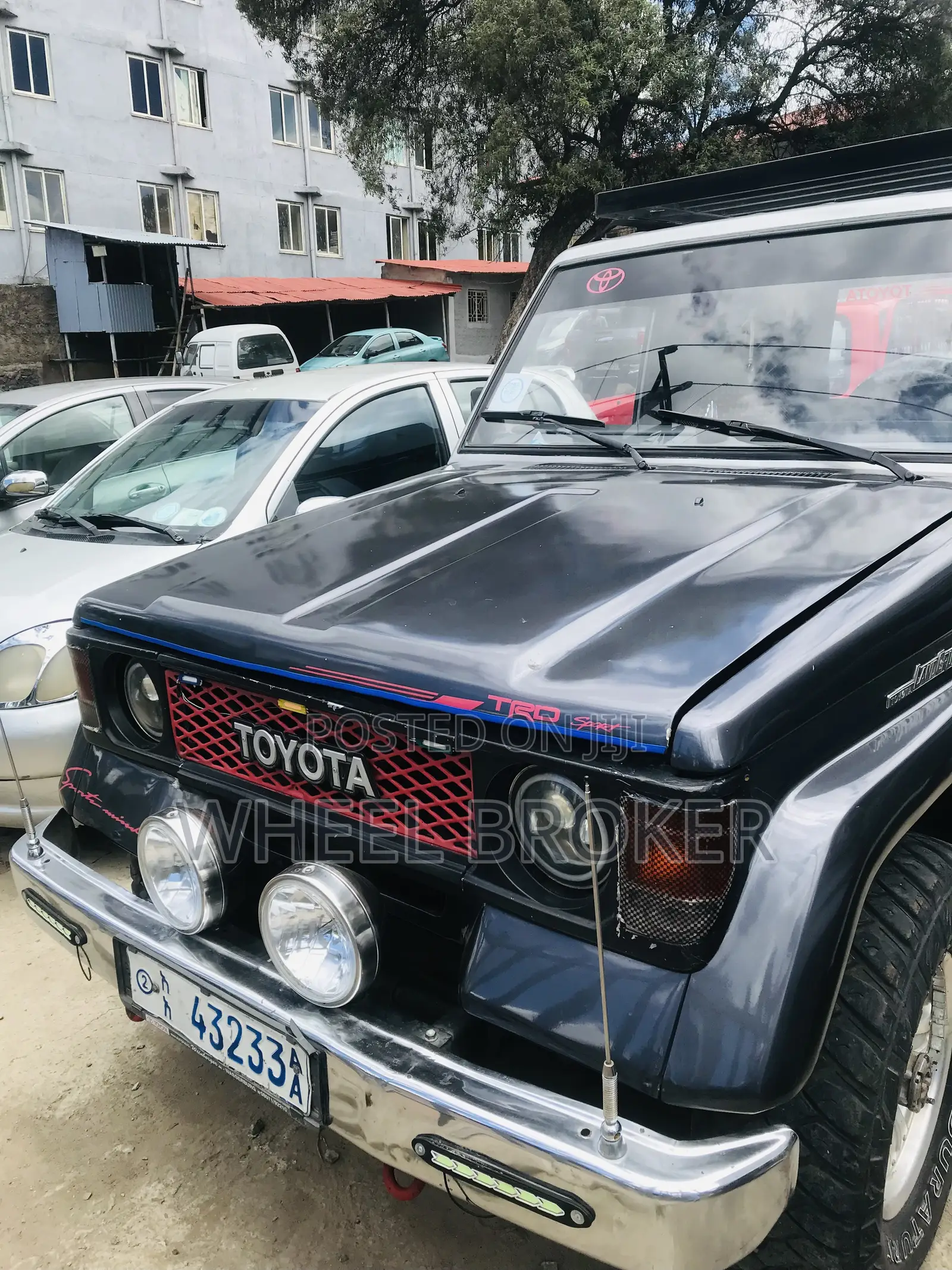 Toyota Land Cruiser 1999 Blue
