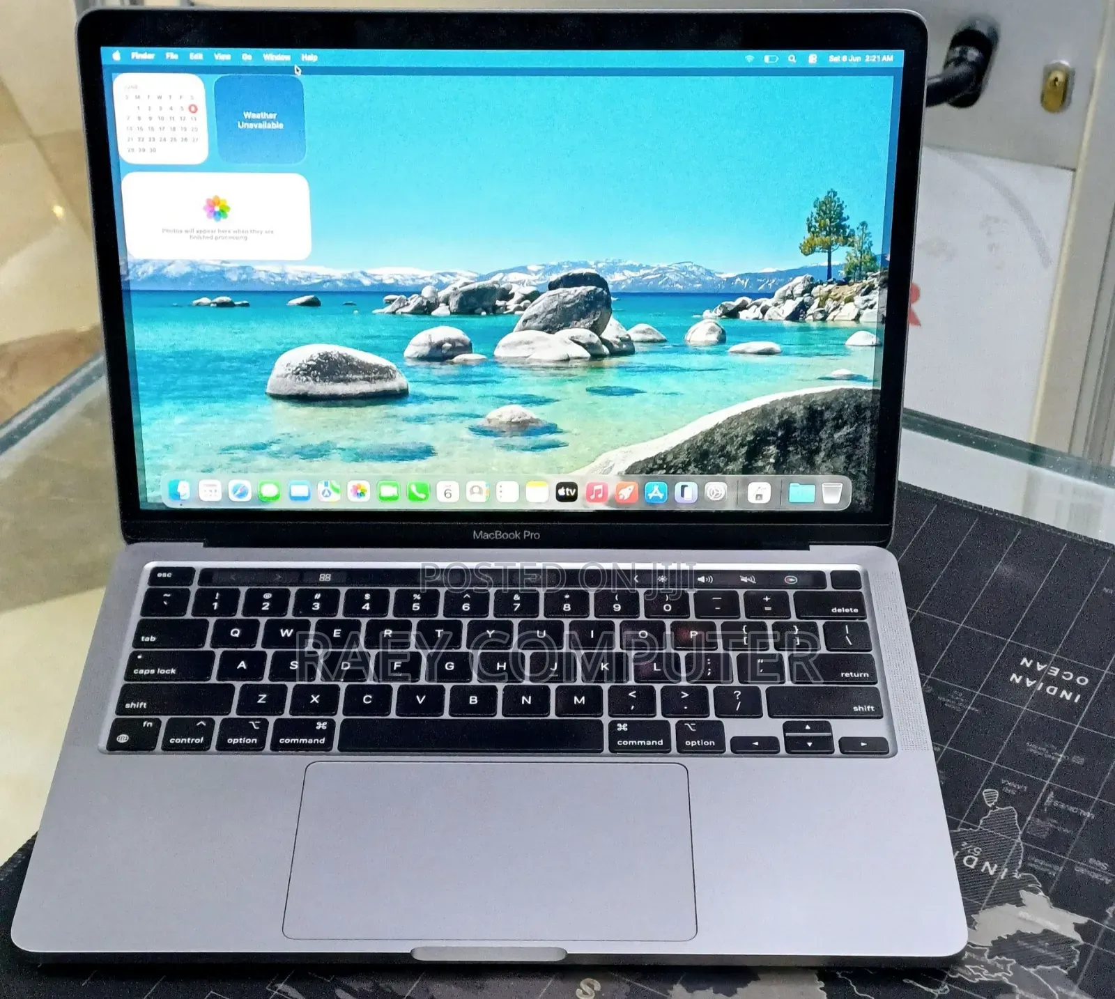 New Laptop Apple MacBook Pro 2022 M2 8GB Apple M2 SSD 512GB