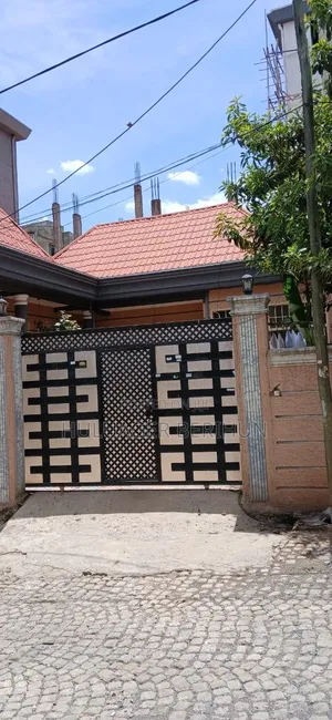 4bdrm Villa in Bole for sale