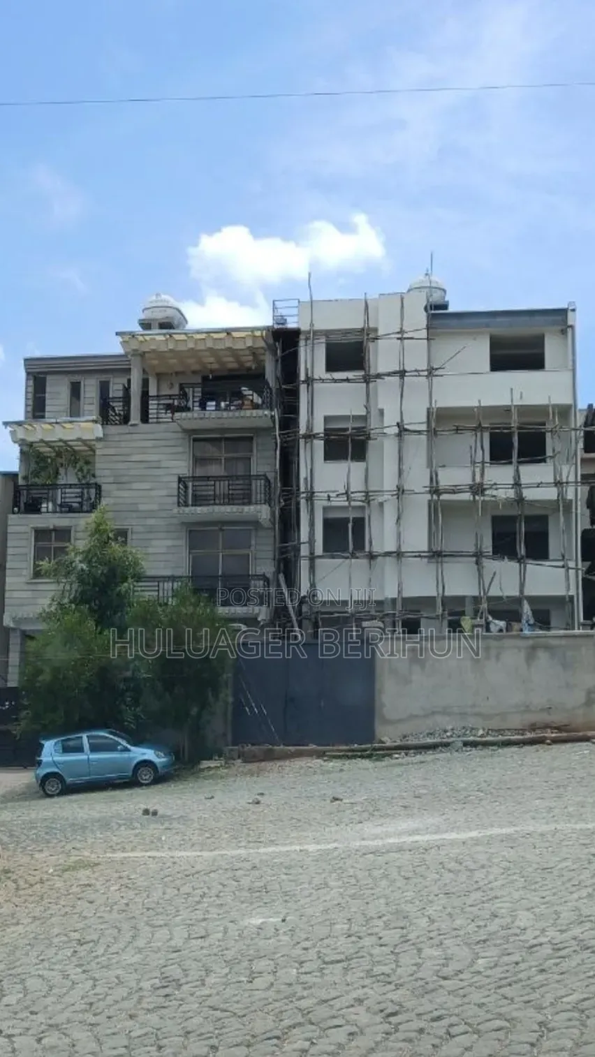 6bdrm House in Bole for sale