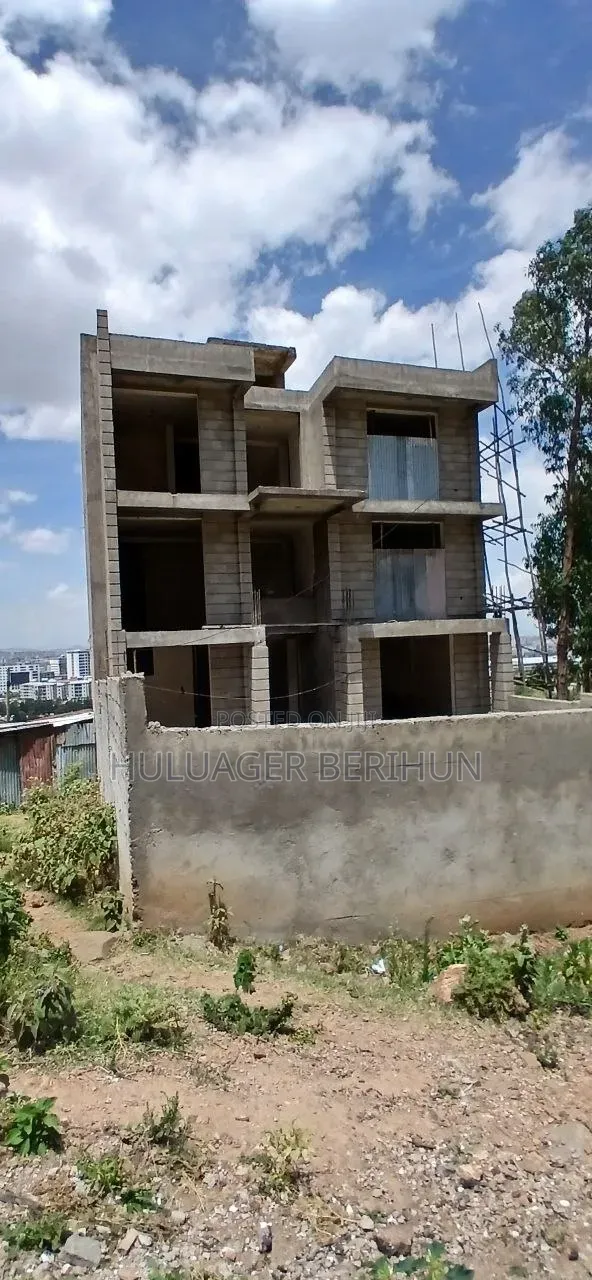 7bdrm House in Bole for sale