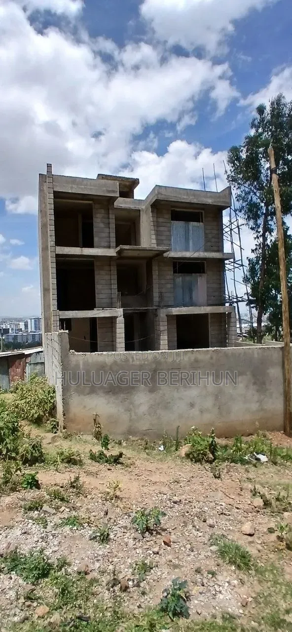 7bdrm House in Bole for sale