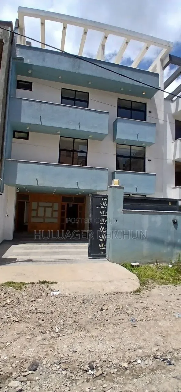 6bdrm House in Bole for sale