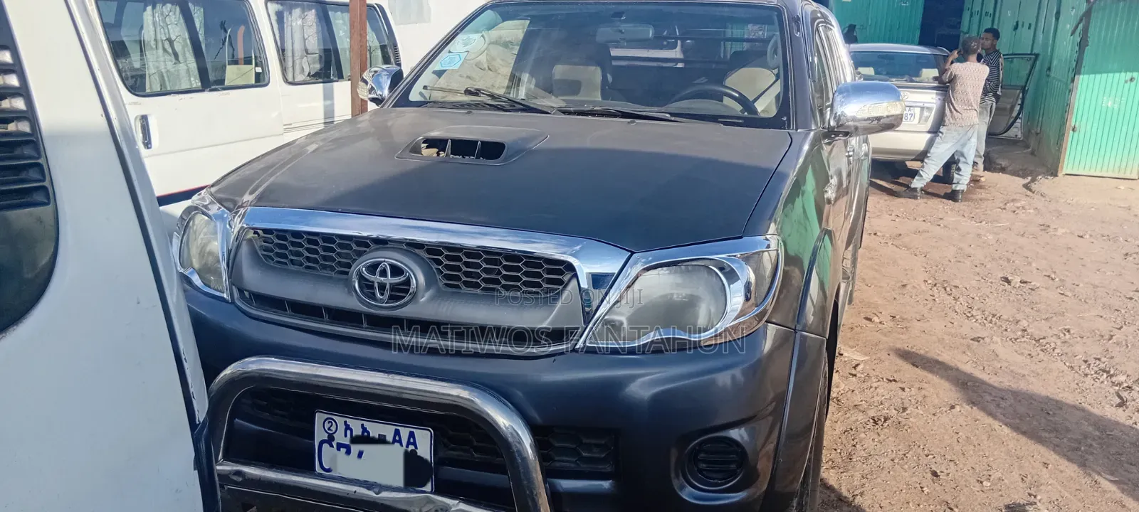 Toyota Hilux 2.5 D-4D 4X4 SRX 2010 Black