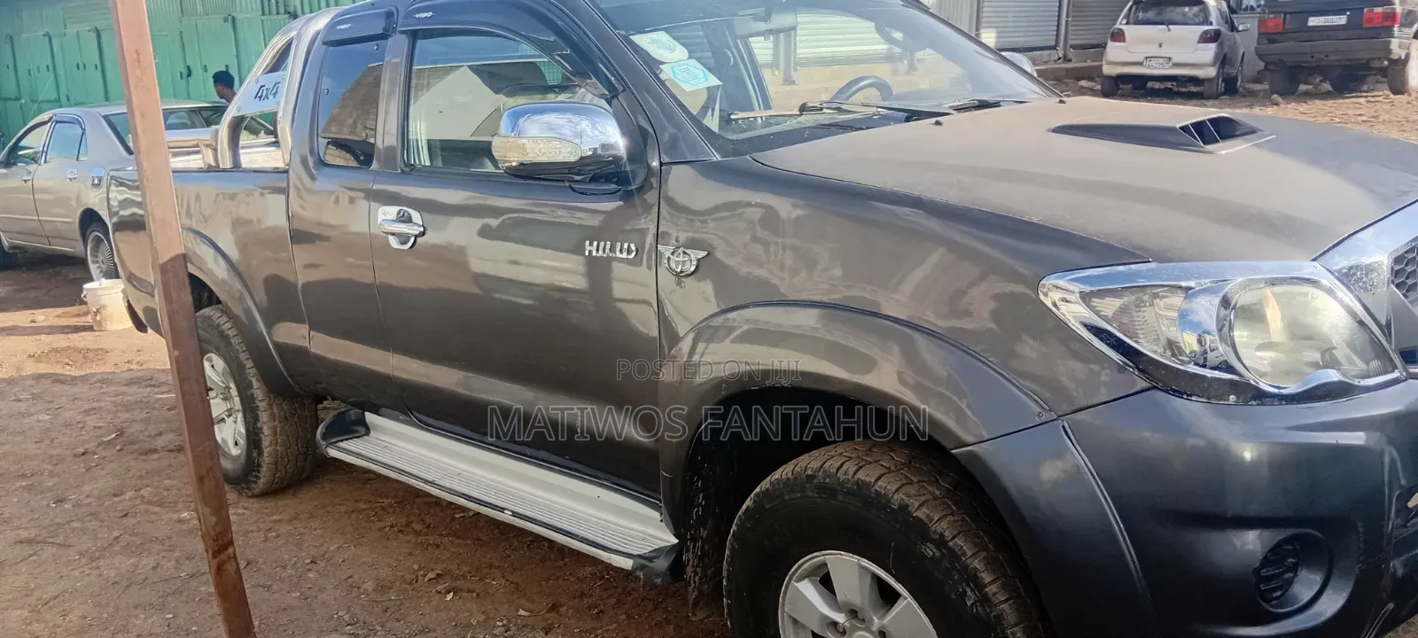 Toyota Hilux 2.5 D-4D 4X4 SRX 2010 Black