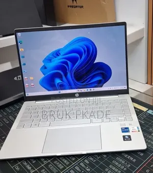 New Laptop HP Pavilion 14 16GB Intel Core i7 SSD 512GB