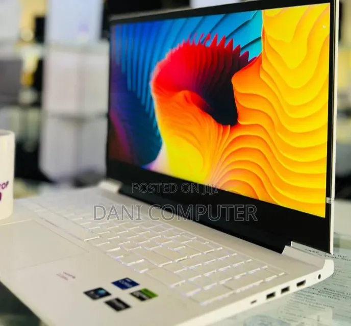 New Laptop HP Victus 16 16GB Intel Core i7 SSD 1T