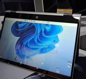 New Laptop HP Pavilion 14 8GB Intel Core i3 SSD 256GB