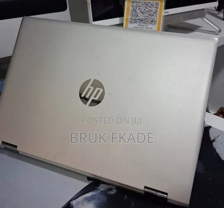 New Laptop HP Pavilion 14 8GB Intel Core i3 SSD 256GB
