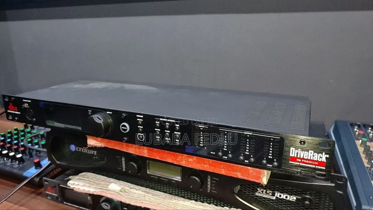 DBX Driverack Pa2 Loudspeaker Management System