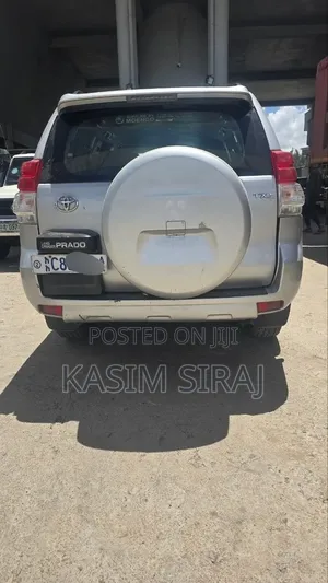 Toyota Land Cruiser Prado 2014 Silver