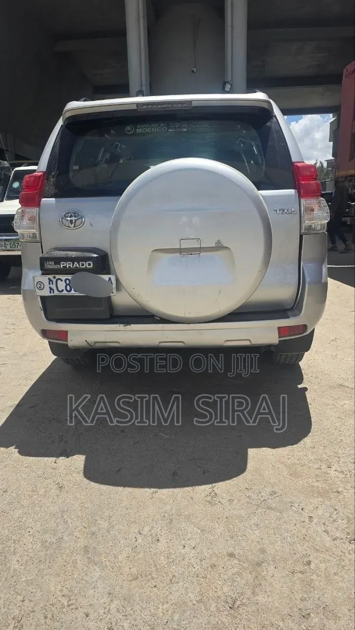 Toyota Land Cruiser Prado 2014 Silver