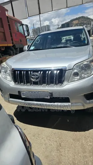 Toyota Land Cruiser Prado 2014 Silver