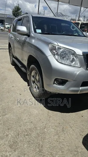 Toyota Land Cruiser Prado 2014 Silver