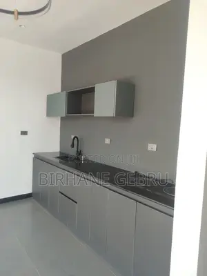 6bdrm House in G+2 House, Bole for rent