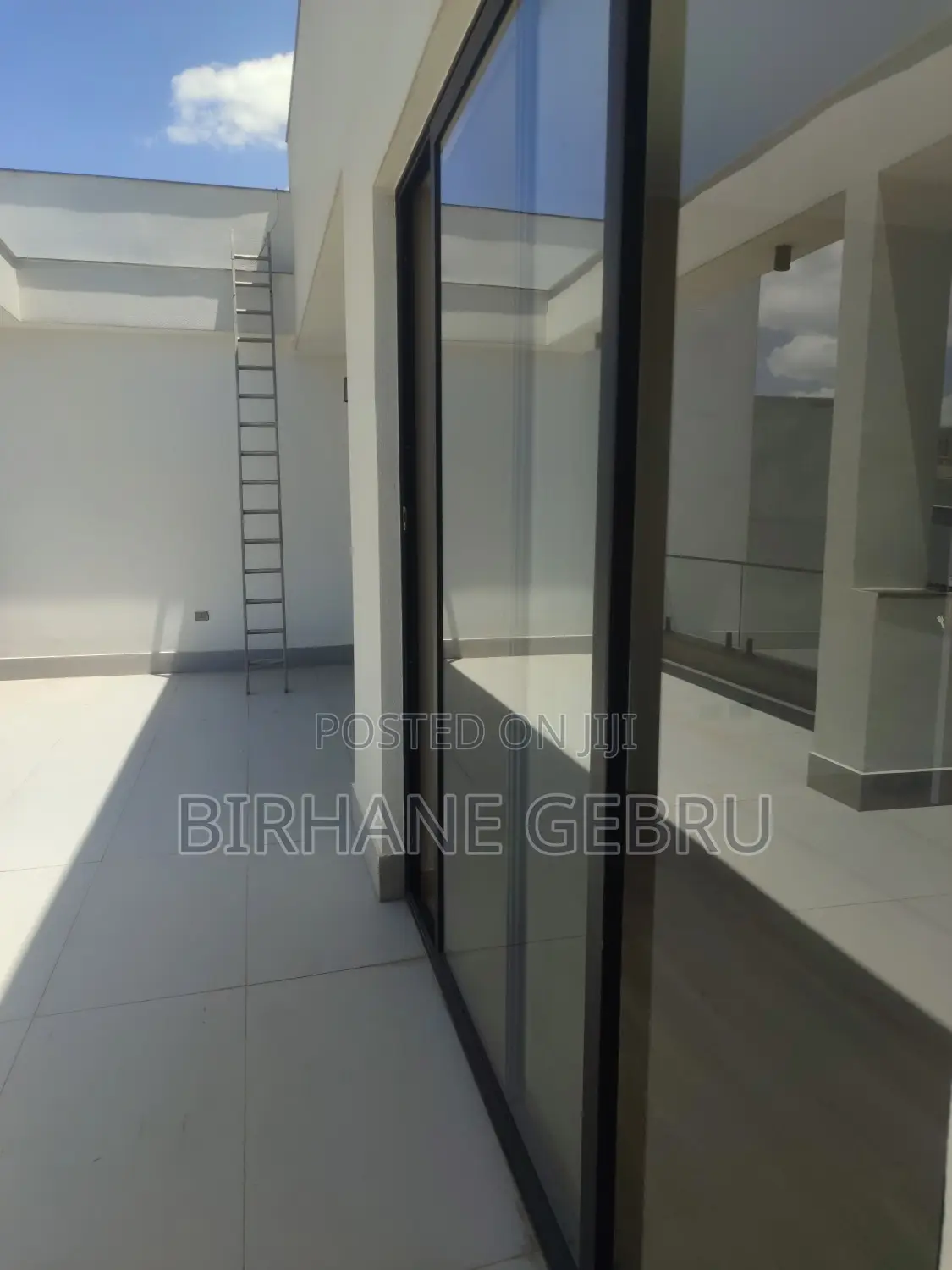 6bdrm House in G+2 House, Bole for rent