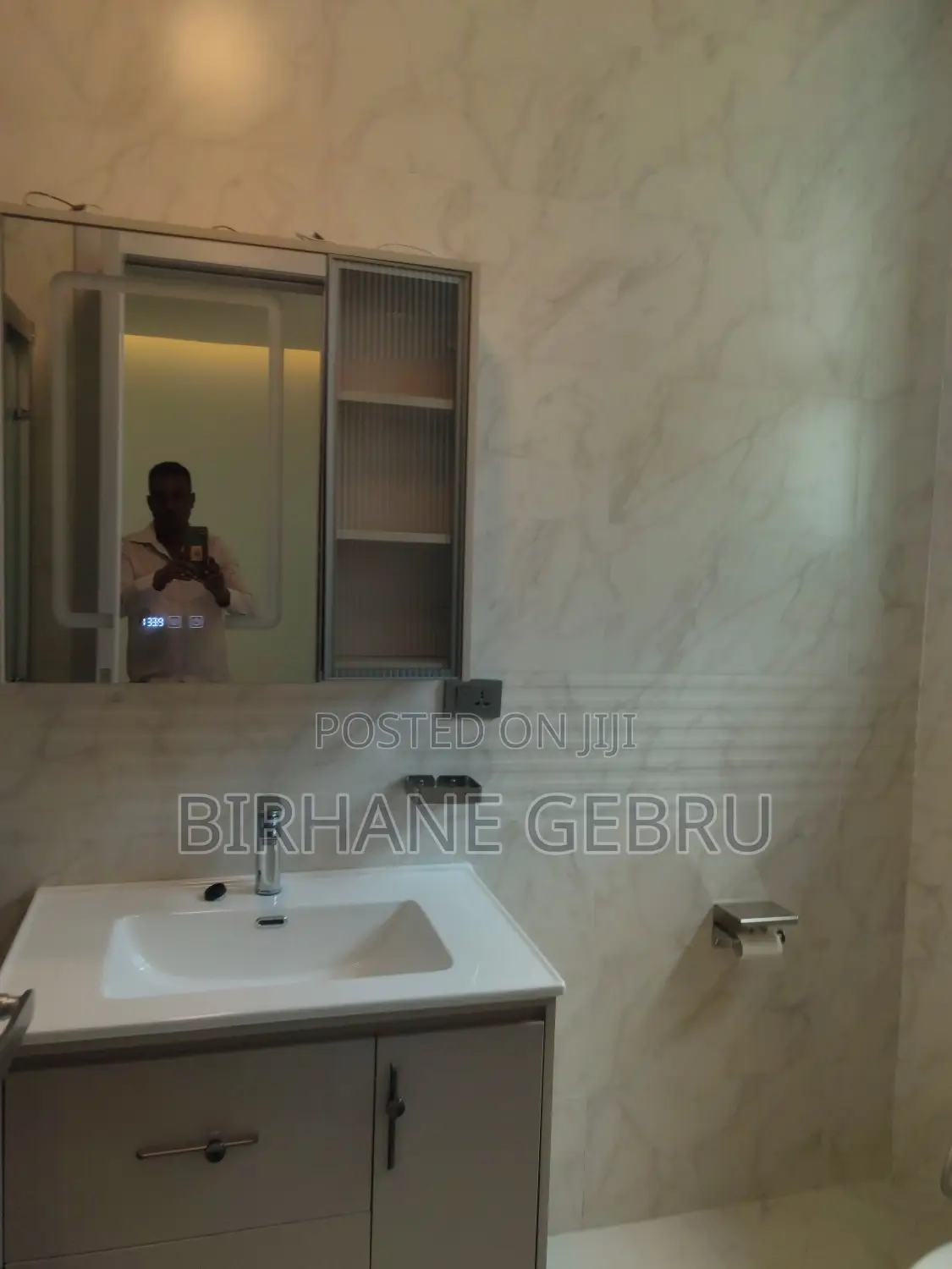 6bdrm House in G+2 House, Bole for rent