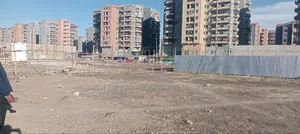 8000 ካሬ መሬት ለሪልእስቴት