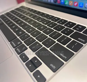 New Laptop Apple MacBook Air 2025 M4 24GB Apple M4 SSD 512GB
