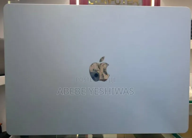 New Laptop Apple MacBook Air 2025 M4 24GB Apple M4 SSD 512GB