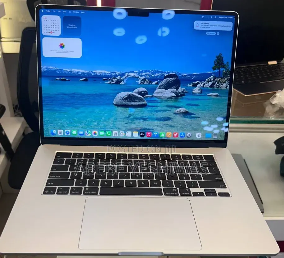 New Laptop Apple MacBook Air 2025 M4 24GB Apple M4 SSD 512GB