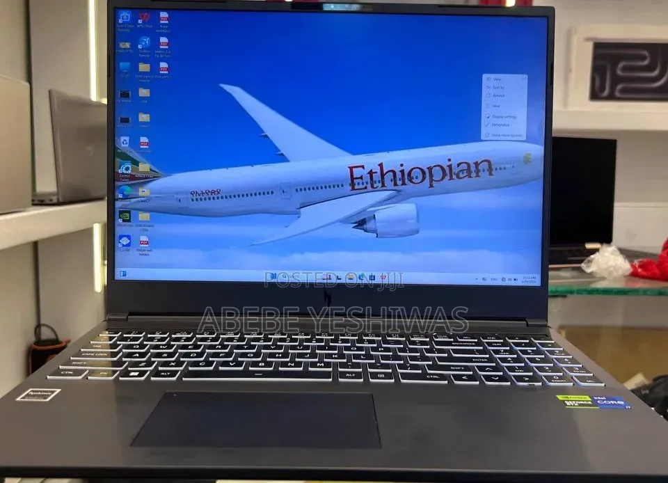 New Laptop Apple MacBook Air 2025 M4 16GB Intel Core i7 SSD 1T