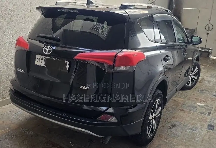Toyota RAV4 2018 Black