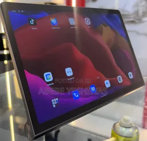 New Laptop Lenovo Yoga 11e 8GB Intel Core 5 SSD 256GB