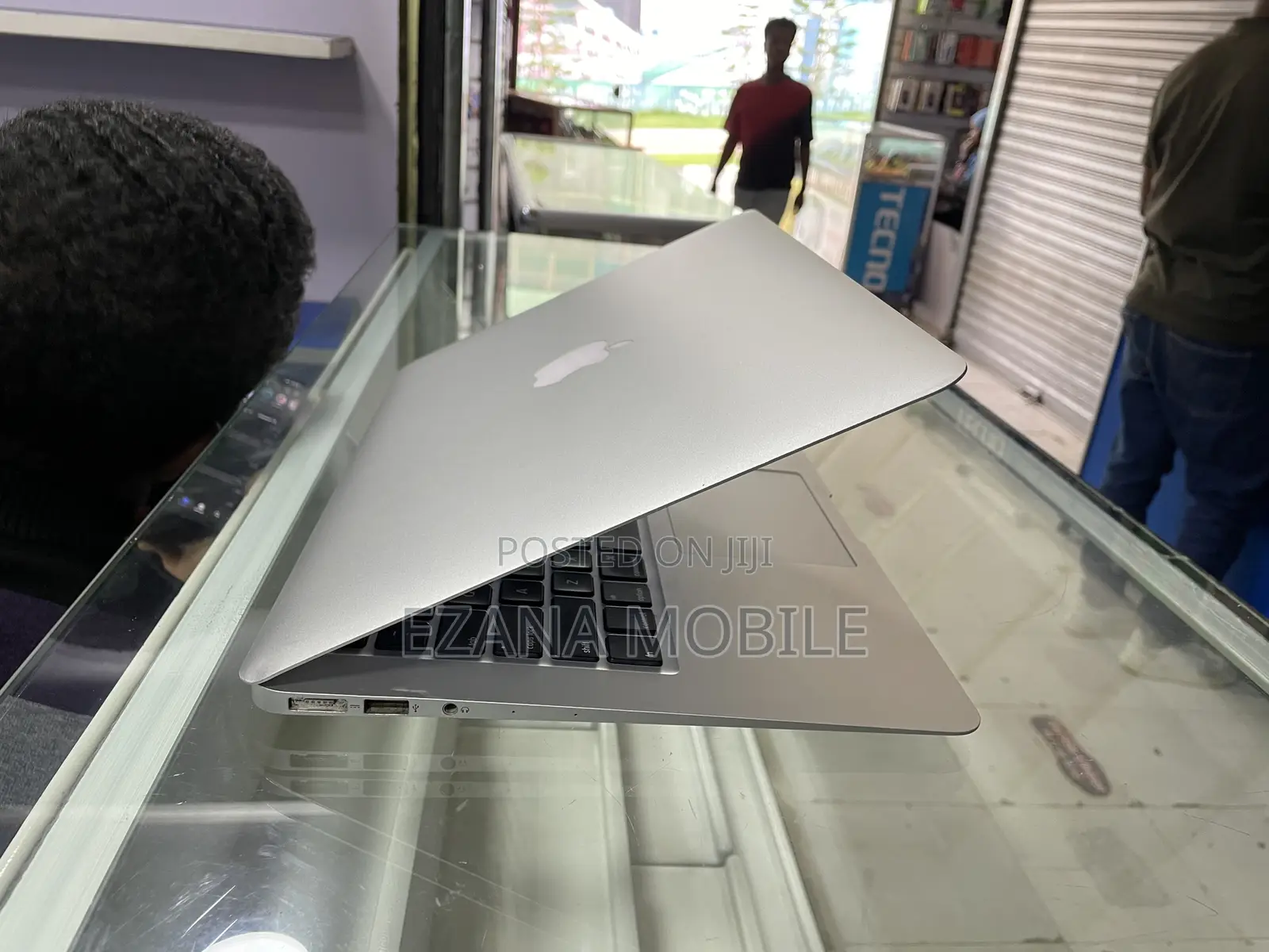 Laptop Apple MacBook Air 2017 8GB Intel Core i7 SSD 128GB