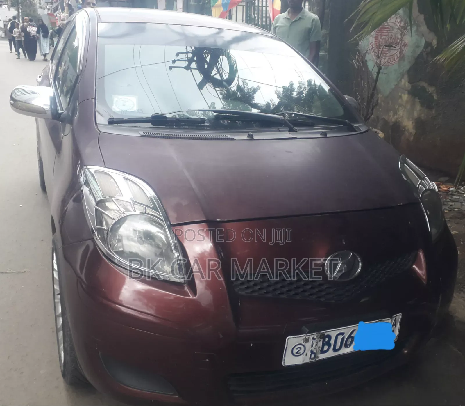 Toyota Yaris 2010 Burgundy