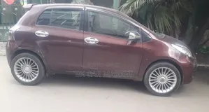 Toyota Yaris 2010 Burgundy