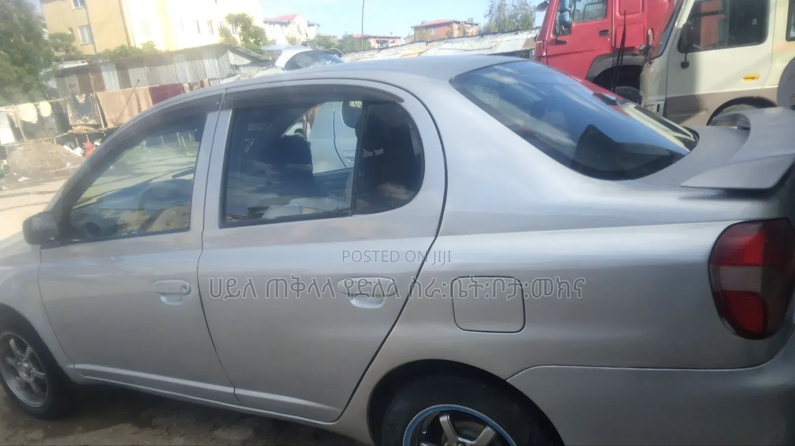 Toyota Platz 2001 Silver