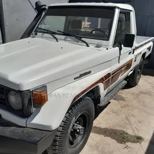 Toyota Land Cruiser 90 1997 Ivory