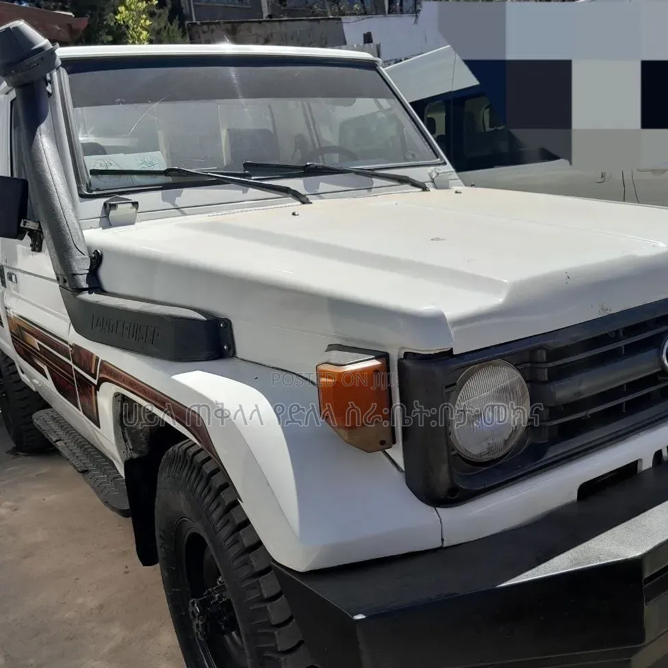 Toyota Land Cruiser 90 1997 Ivory