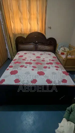 High Quality Bed