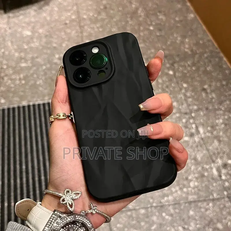 16 Pro Max Cover