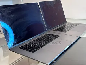 New Laptop Apple MacBook Pro 2018 16GB Intel Core i7 SSD 512GB