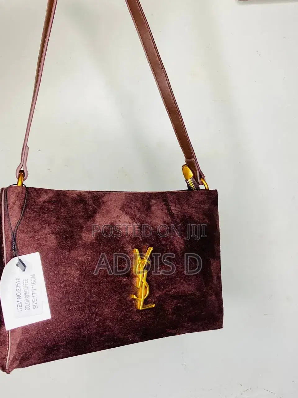 Elegant Ladies Bag With Option