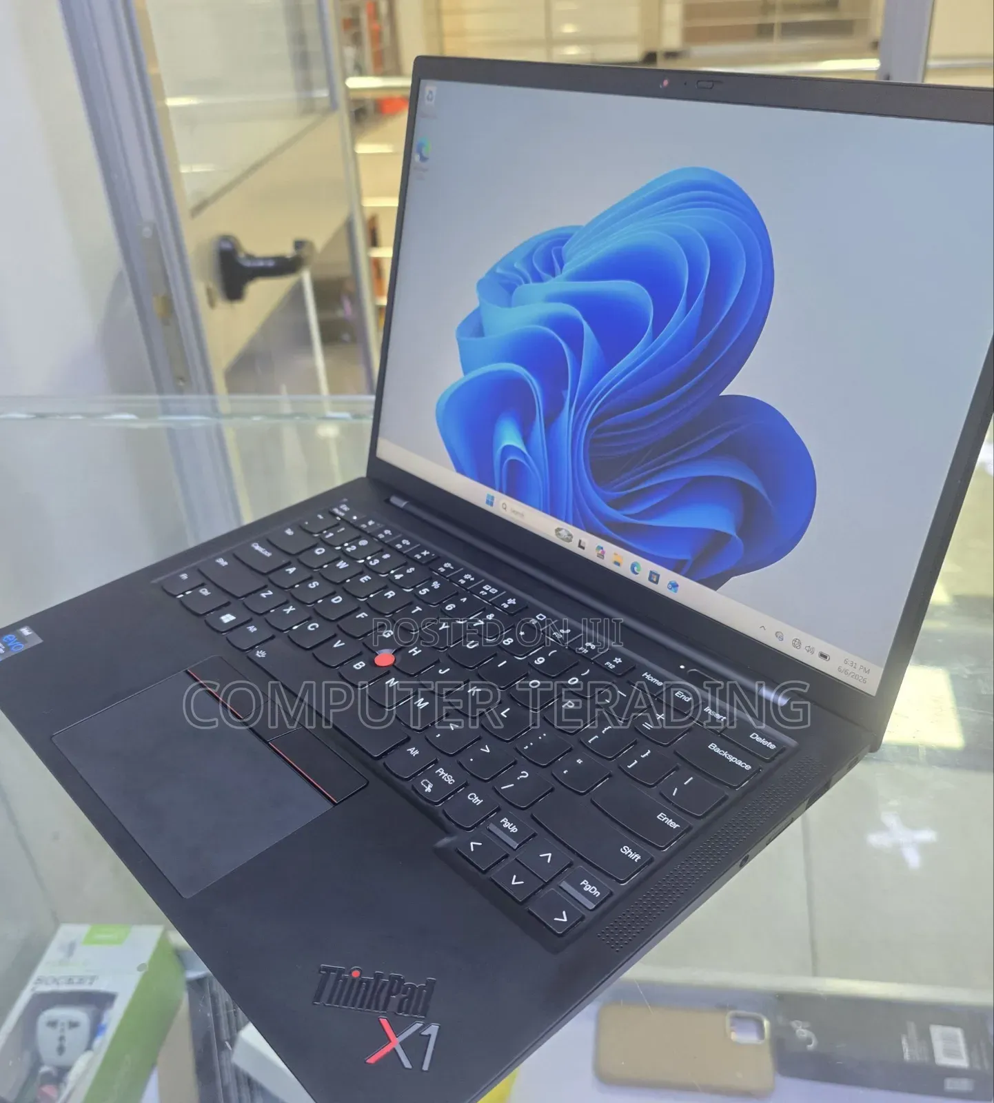 New Laptop Lenovo ThinkPad X1 Carbon 32GB Intel Core i7 SSD 512GB