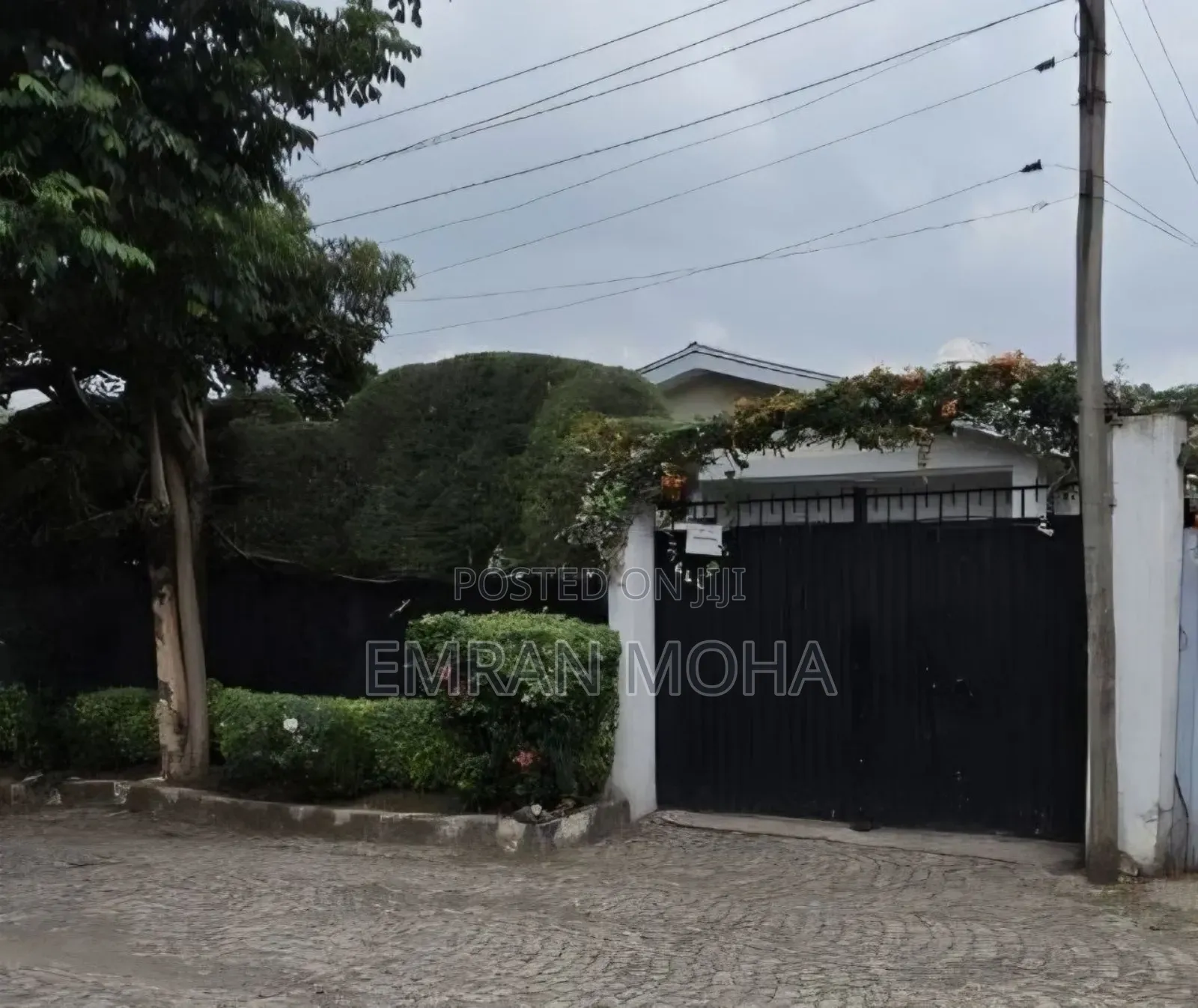 Furnished 3bdrm House in Yeka for sale