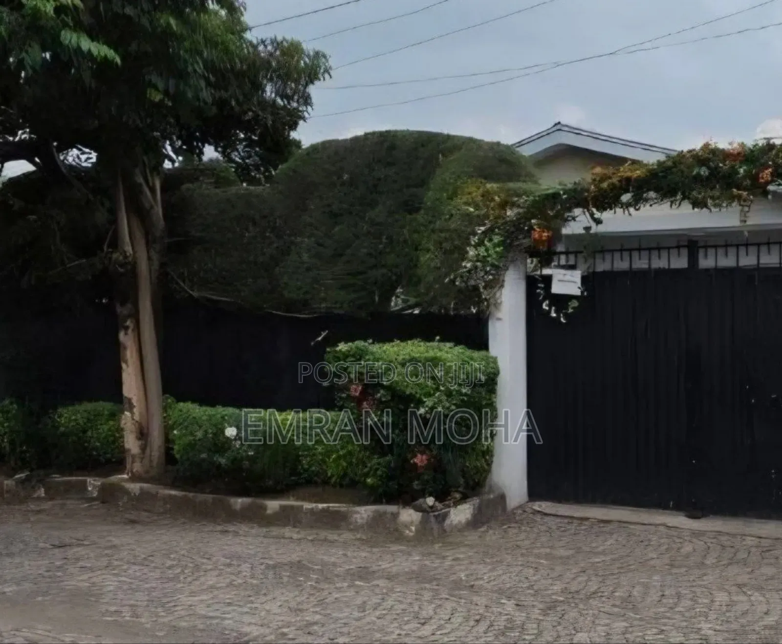 Furnished 3bdrm House in Yeka for sale