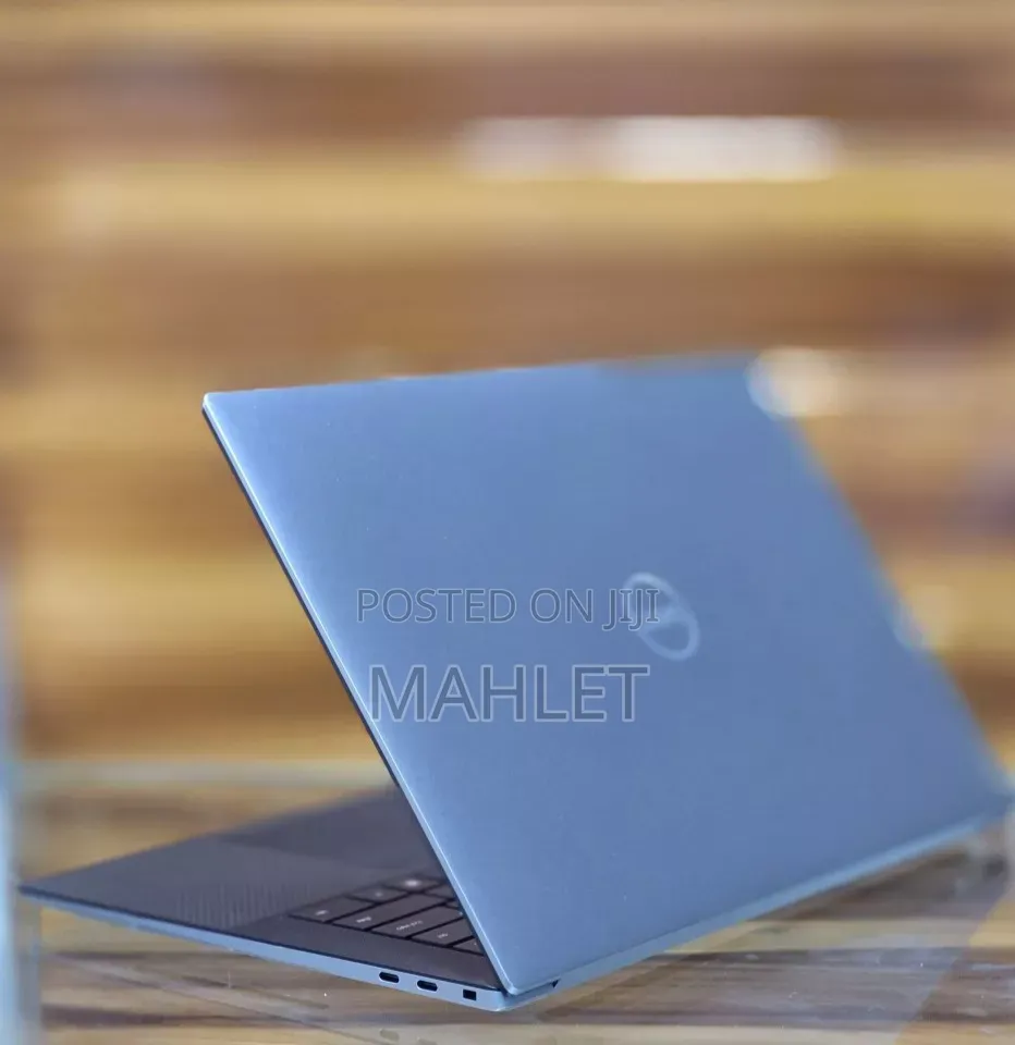 New Laptop Dell Precision 5540 16GB Intel Core i9 SSD 512GB