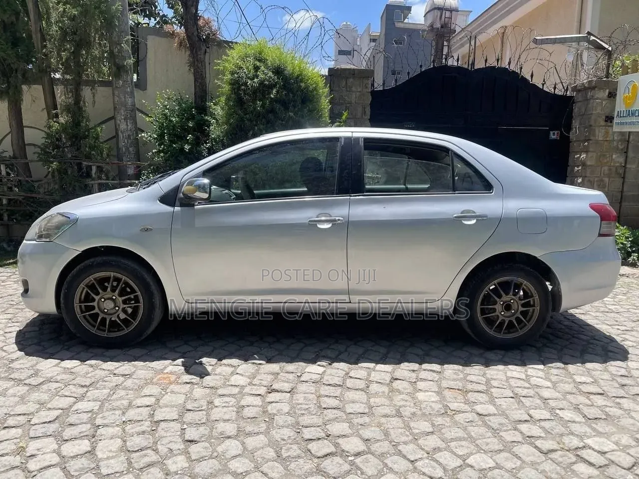 Toyota Belta 2008 Silver