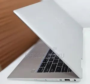 New Laptop HP EliteBook x360 1040 G9 16GB Intel Core i7 SSD 512GB