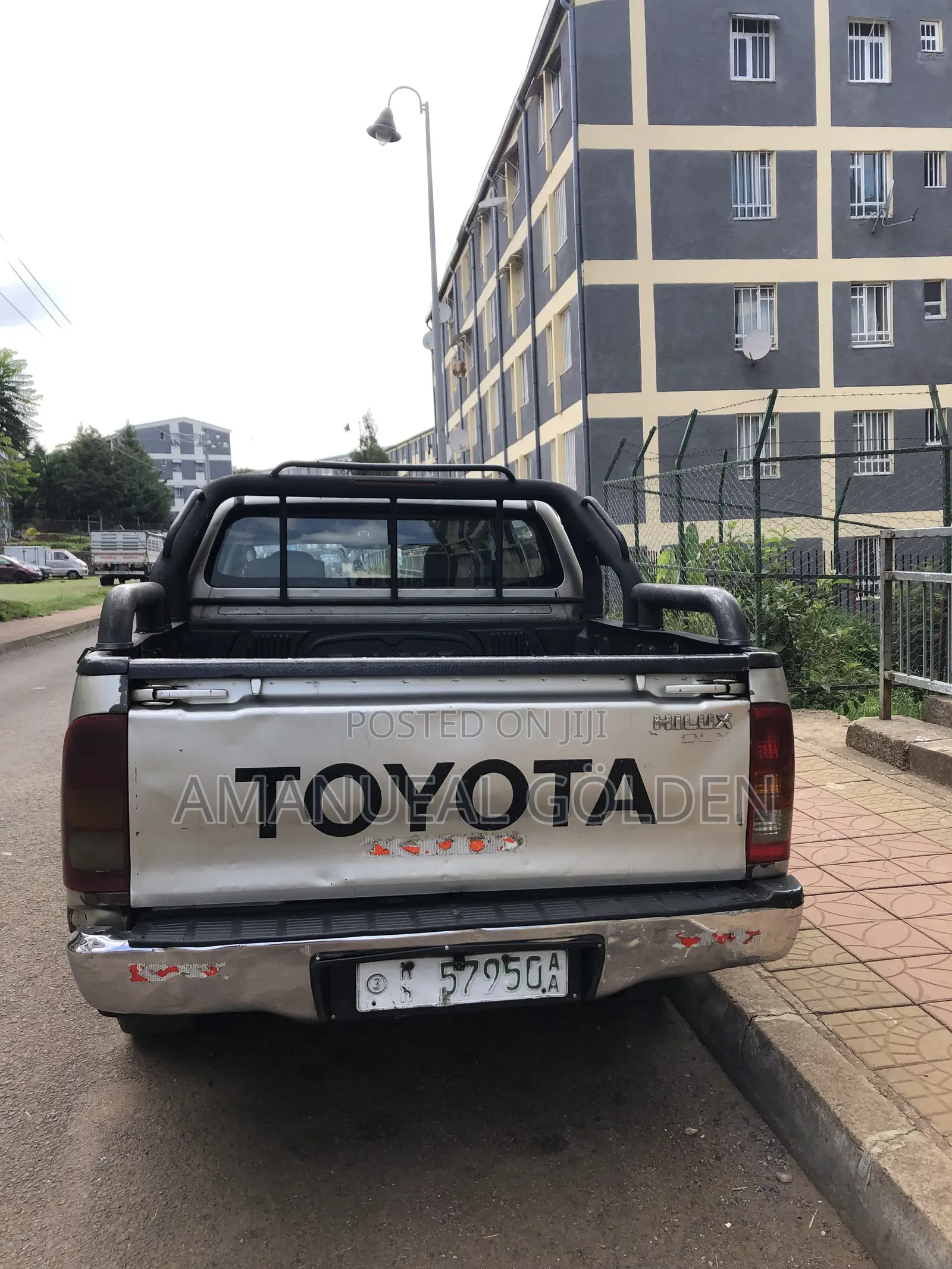 Toyota Hilux 2009 Brown