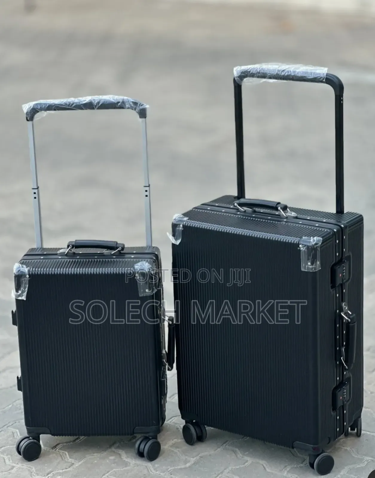 Black Aluminum Hardshell Wheeled