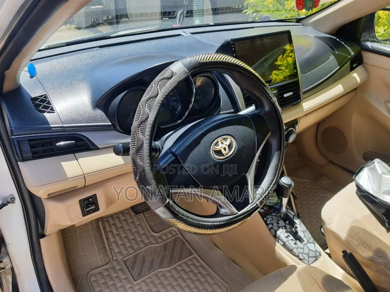 Toyota Yaris 2016 White