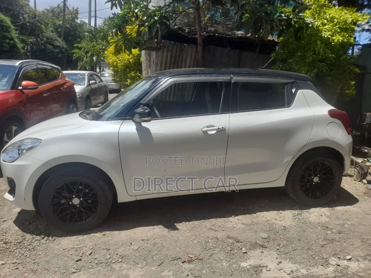 Suzuki Swift 2022 White