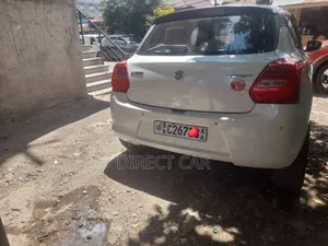 Suzuki Swift 2022 White